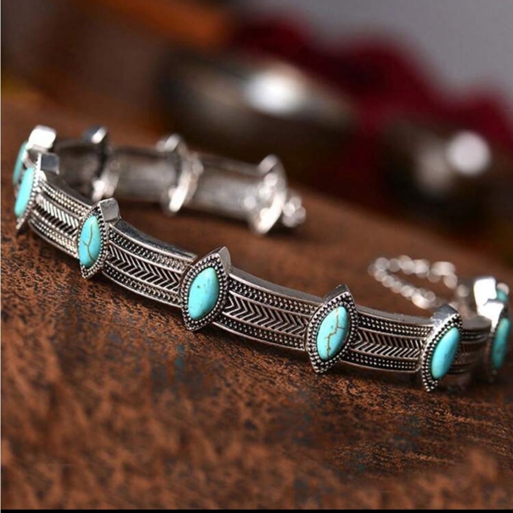 Bohemian Style Short Choker - Silver and Turquoise Choker